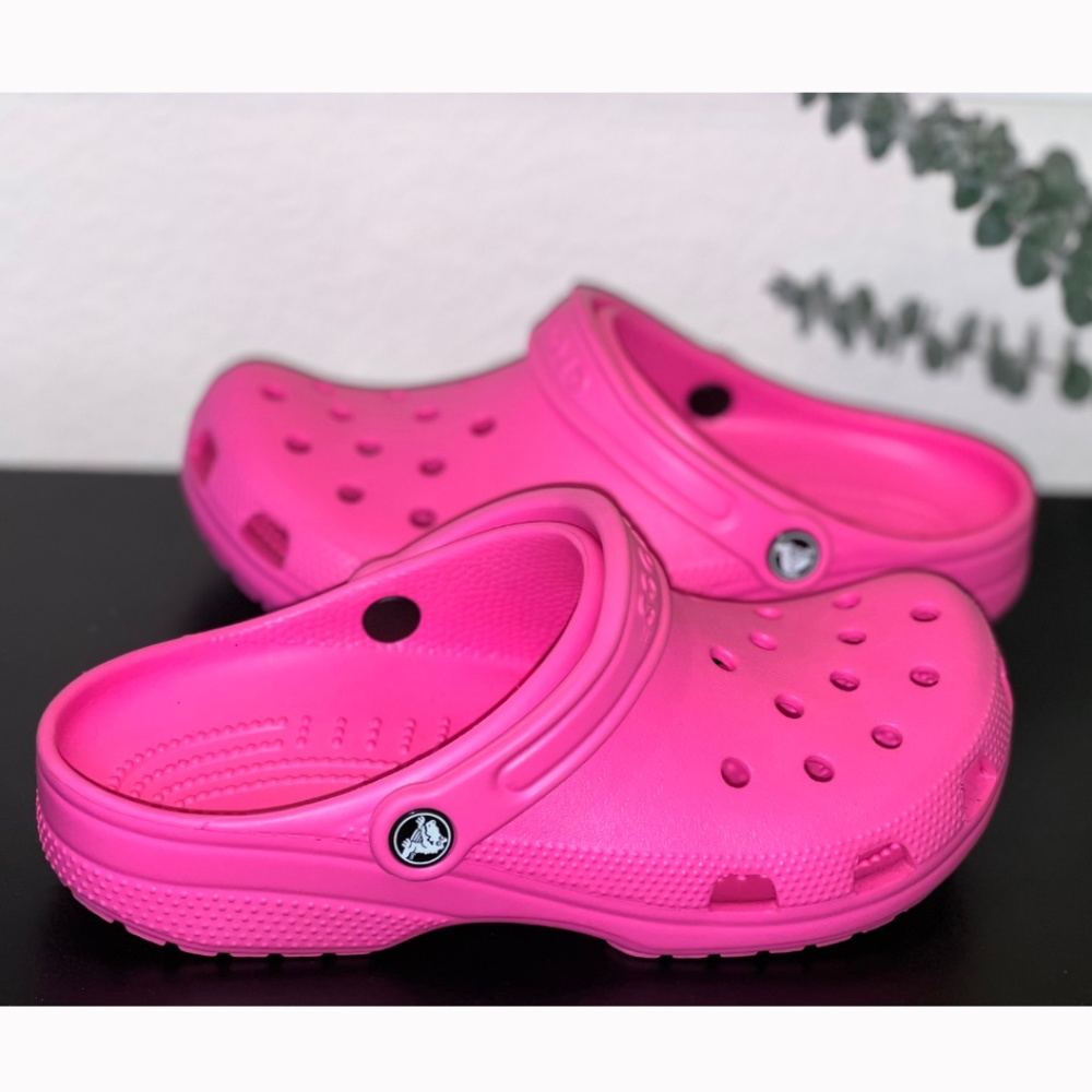 CROCS Shoes Hot Pink Size Women’s 8